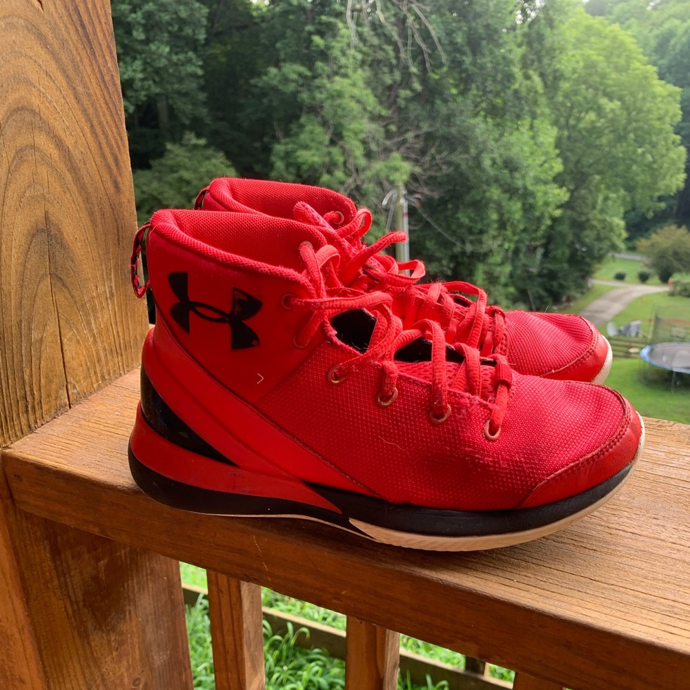Boys shoes